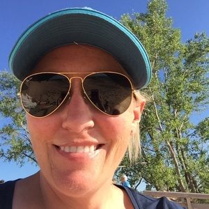 Meet your Posher, Joan